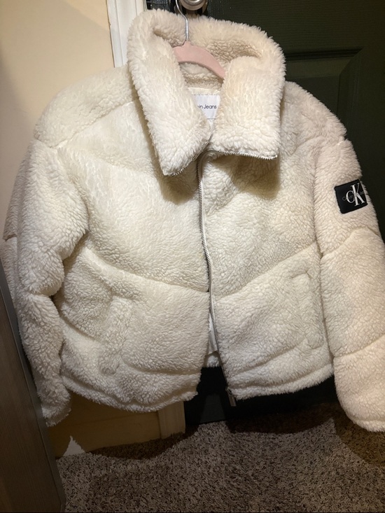 Calvin Klein Jackets & Blazers - Calvin Klein Off-White Sherpa Puffer Jacket